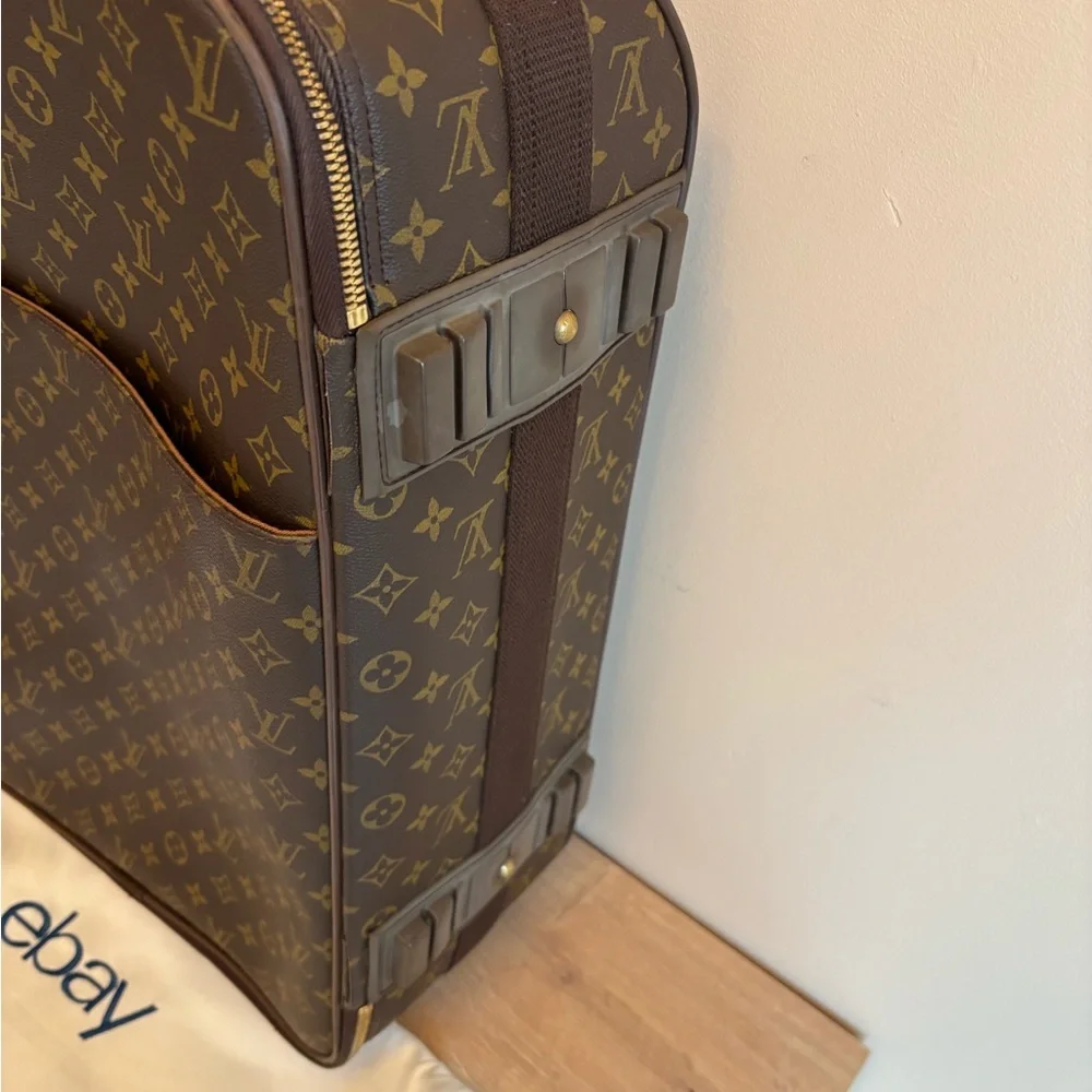 Authentic Louis Vuitton pegase 55 monogram - Picture 4 of 9